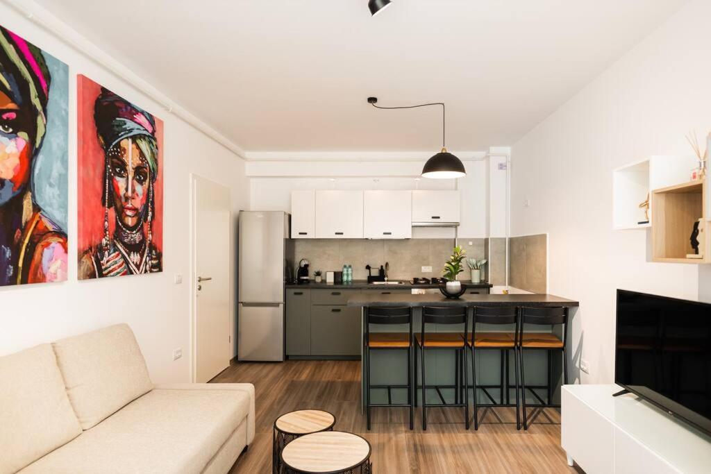 Apartbnb Twins 14b *